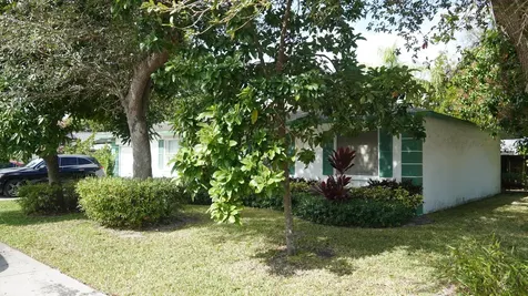 5805 Nw Bosque Lane West Palm Beach FL 33415