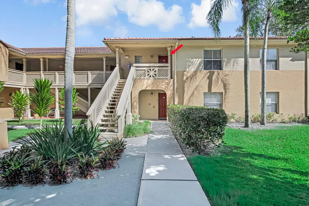 4783 Via Palm Lakes West Palm Beach FL 33417