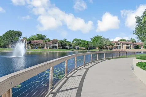 4783 Via Palm Lakes West Palm Beach FL 33417