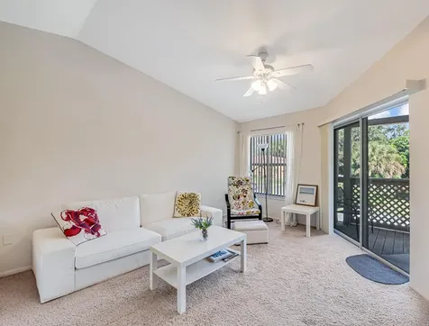 4783 Via Palm Lakes West Palm Beach FL 33417