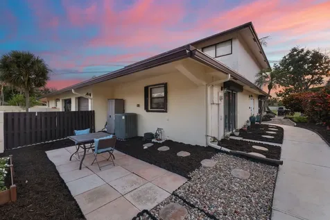 400 Sw 28th Avenue Delray Beach FL 33445