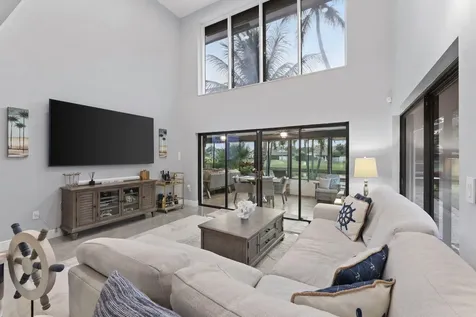 400 Sw 28th Avenue Delray Beach FL 33445