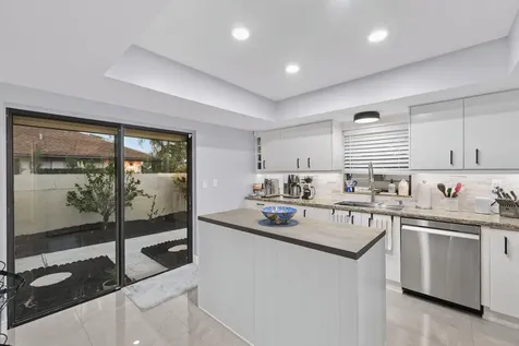 400 Sw 28th Avenue Delray Beach FL 33445