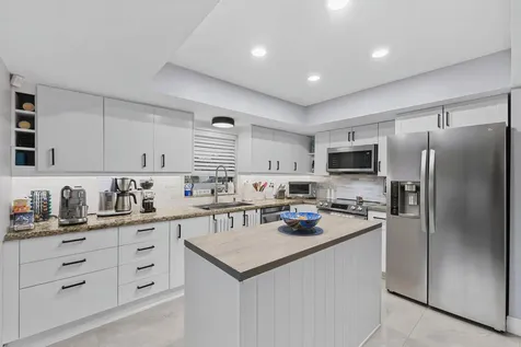 400 Sw 28th Avenue Delray Beach FL 33445