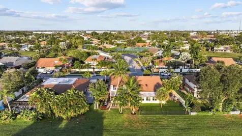 400 Sw 28th Avenue Delray Beach FL 33445