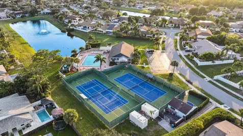 400 Sw 28th Avenue Delray Beach FL 33445