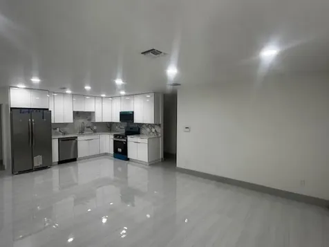 3104 Evergreen Palm Springs FL 33461