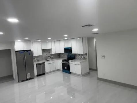 3104 Evergreen Palm Springs FL 33461