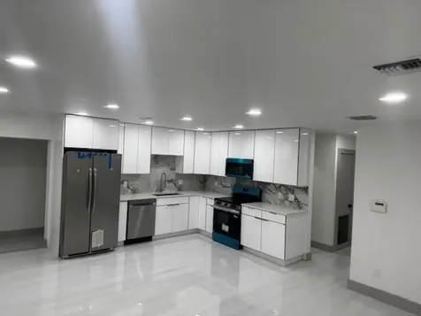3104 Evergreen Palm Springs FL 33461