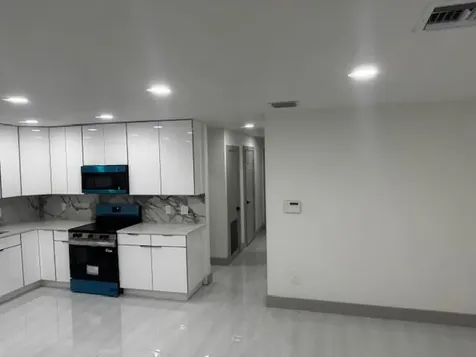 3104 Evergreen Palm Springs FL 33461