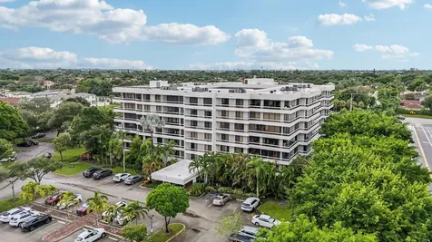 23200 Camino Del Mar Boca Raton FL 33433