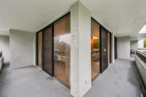 23200 Camino Del Mar Boca Raton FL 33433