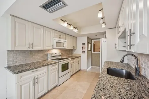 23200 Camino Del Mar Boca Raton FL 33433