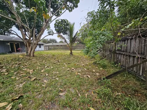 6007 Fort Pierce Boulevard Fort Pierce FL 34951