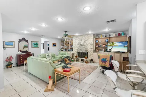 8862 Estate Drive West Palm Beach FL 33411