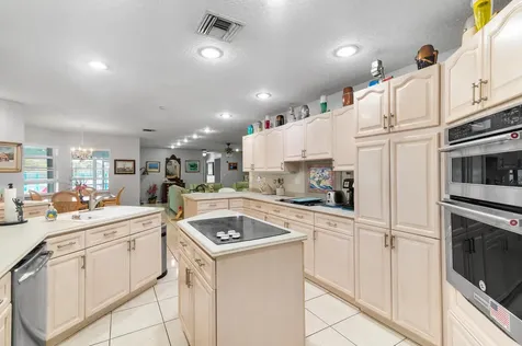 8862 Estate Drive West Palm Beach FL 33411