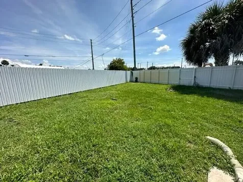 1077 Fernlea Drive West Palm Beach FL 33417