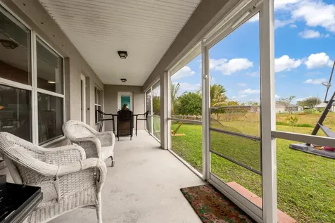1401 Sw Bougainvillea Avenue Port Saint Lucie FL 34953