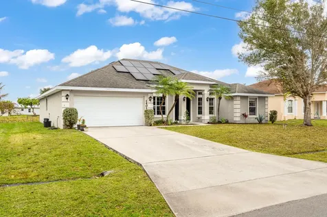 1401 Sw Bougainvillea Avenue Port Saint Lucie FL 34953