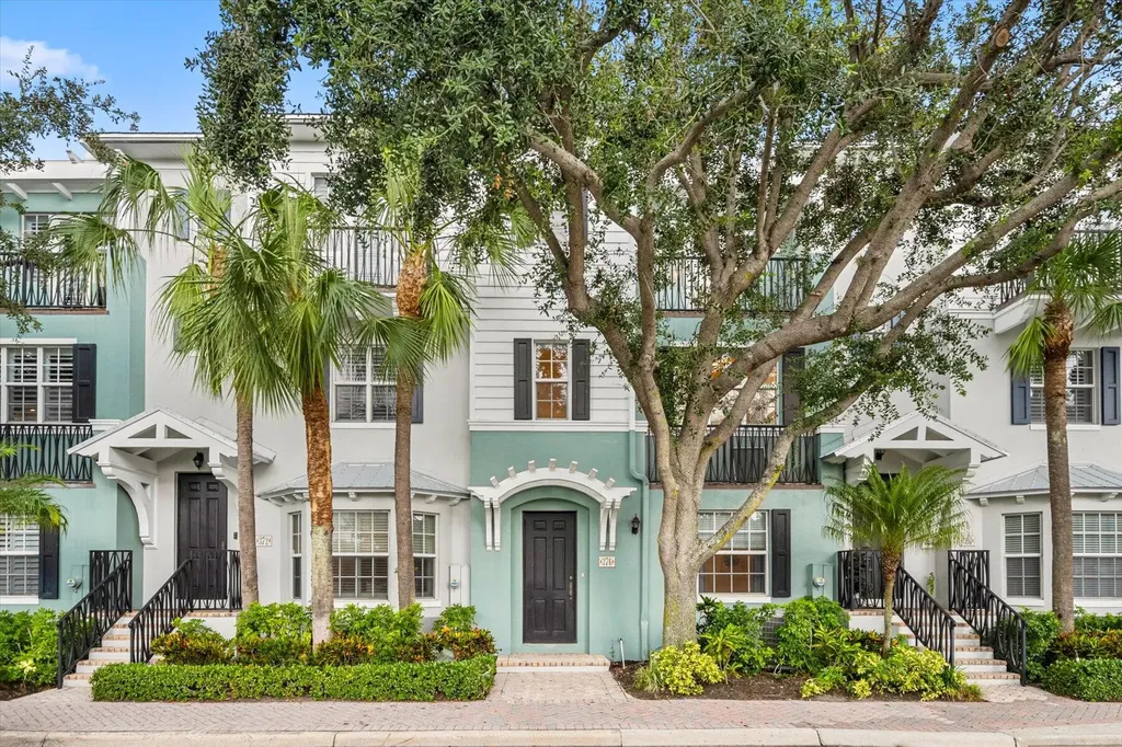 376 W Mallory Circle Delray Beach FL 33483