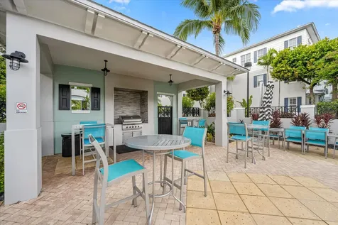376 W Mallory Circle Delray Beach FL 33483