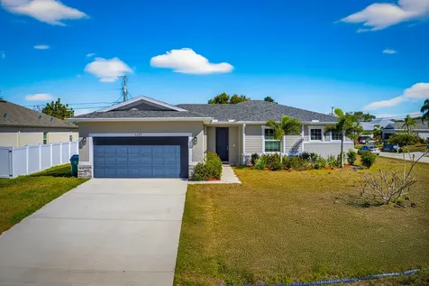 4689 Sw Babylon Street Port Saint Lucie FL 34953