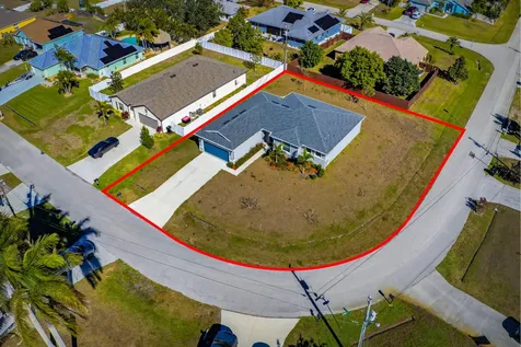 4689 Sw Babylon Street Port Saint Lucie FL 34953