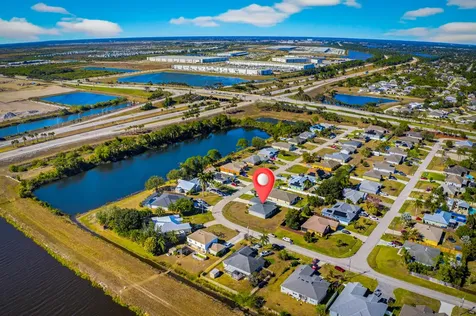 4689 Sw Babylon Street Port Saint Lucie FL 34953