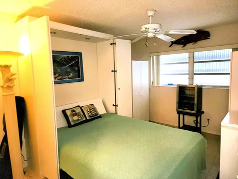 112 Doolen Court North Palm Beach FL 33408