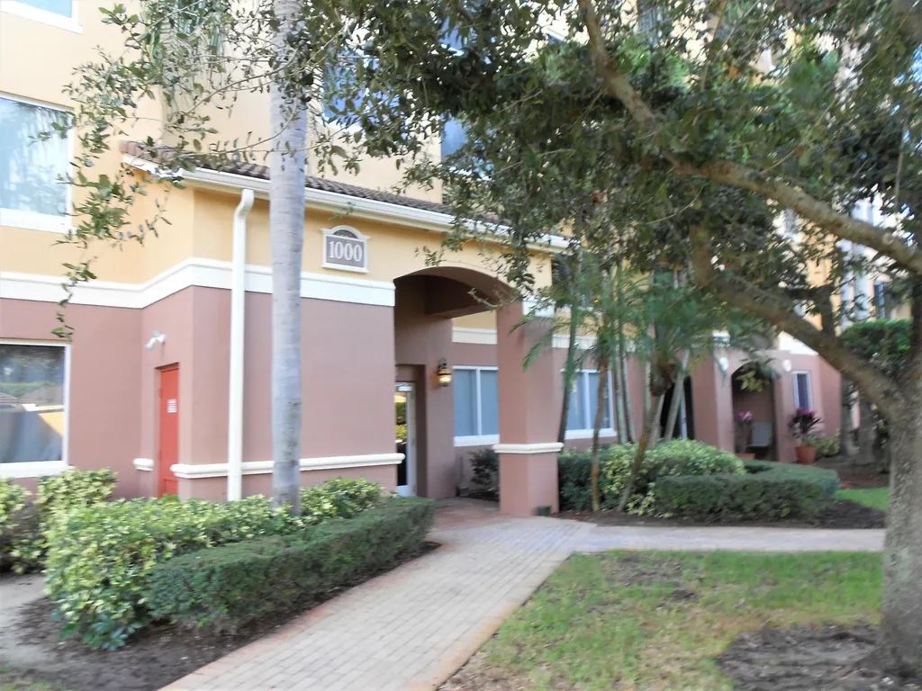 1000 Scotia Drive Hypoluxo FL 33462