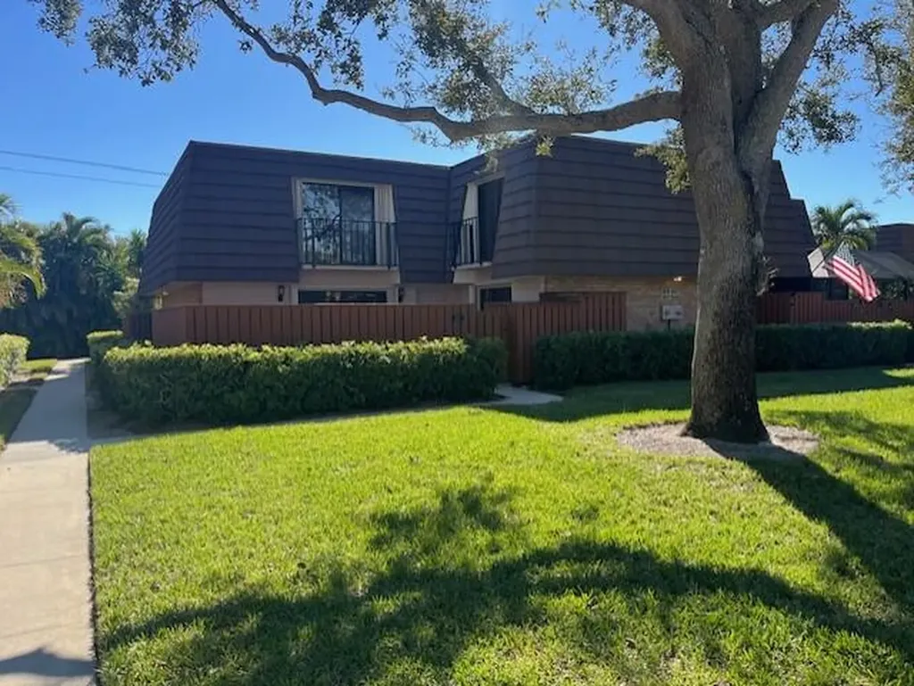 1817 18th Court Jupiter FL 33477