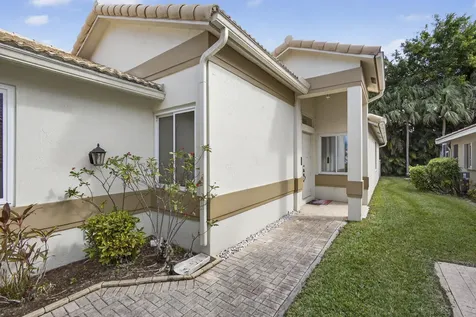9096 Bay Point Circle West Palm Beach FL 33411