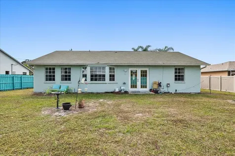 2561 Se Jason Avenue Port Saint Lucie FL 34952