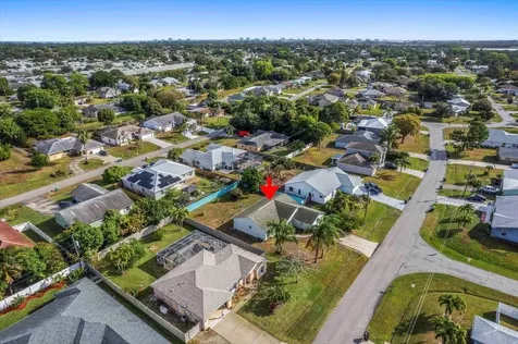 2561 Se Jason Avenue Port Saint Lucie FL 34952