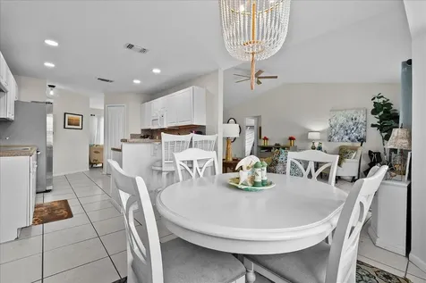 2561 Se Jason Avenue Port Saint Lucie FL 34952