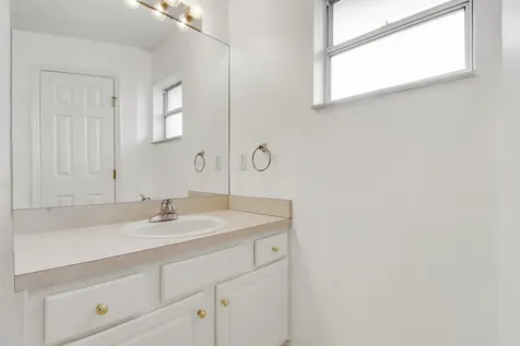4074 Sw Darwin Boulevard Port Saint Lucie FL 34953