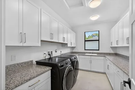 13334 Artisan Circle Palm Beach Gardens FL 33418