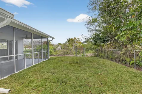 9197 Sw 3rd Street Boca Raton FL 33428