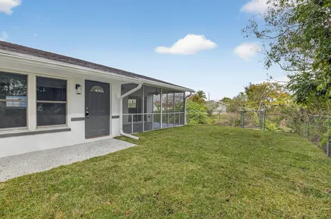 9197 Sw 3rd Street Boca Raton FL 33428