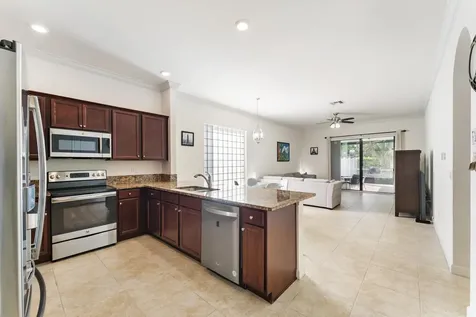 5487 Sandbirch Way Lake Worth FL 33463