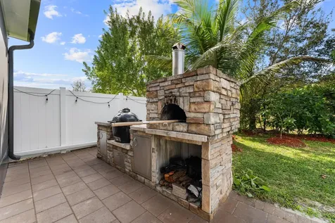 5487 Sandbirch Way Lake Worth FL 33463
