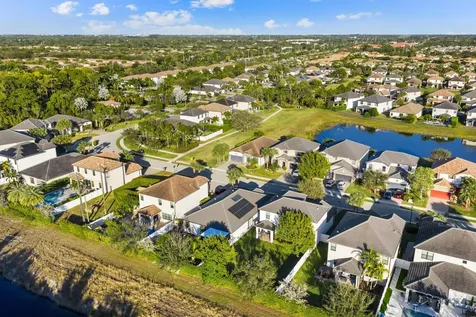 5487 Sandbirch Way Lake Worth FL 33463