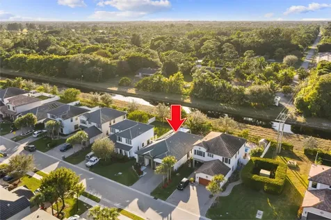 5487 Sandbirch Way Lake Worth FL 33463