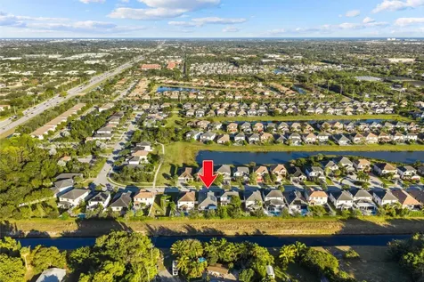 5487 Sandbirch Way Lake Worth FL 33463