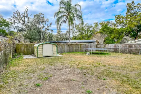 907 N Pine Avenue Green Cove Springs FL 32043