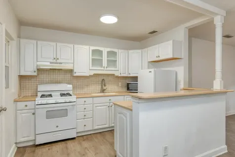 907 N Pine Avenue Green Cove Springs FL 32043