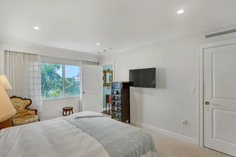 44 Cocoanut Row Palm Beach FL 33480