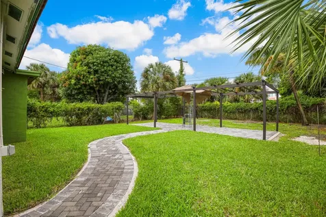 441 20th Street West Palm Beach FL 33407