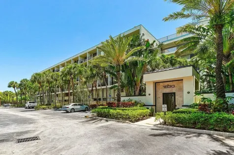 1830 Embassy Drive West Palm Beach FL 33401