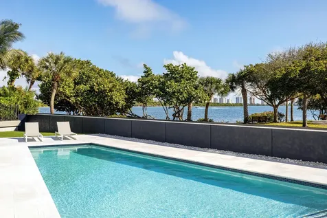 706 Lakeside Circle North Palm Beach FL 33408